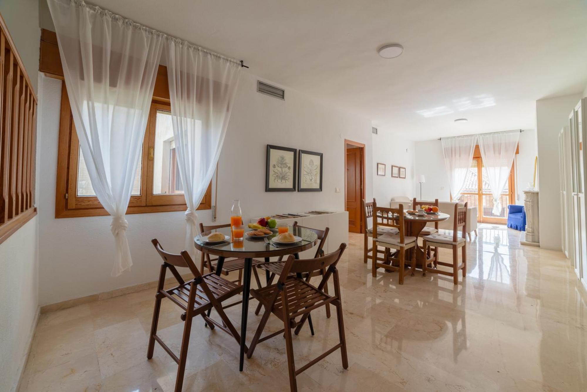 Trendyrooms Granada, Centro A 10 Minutos Andando ภายนอก รูปภาพ