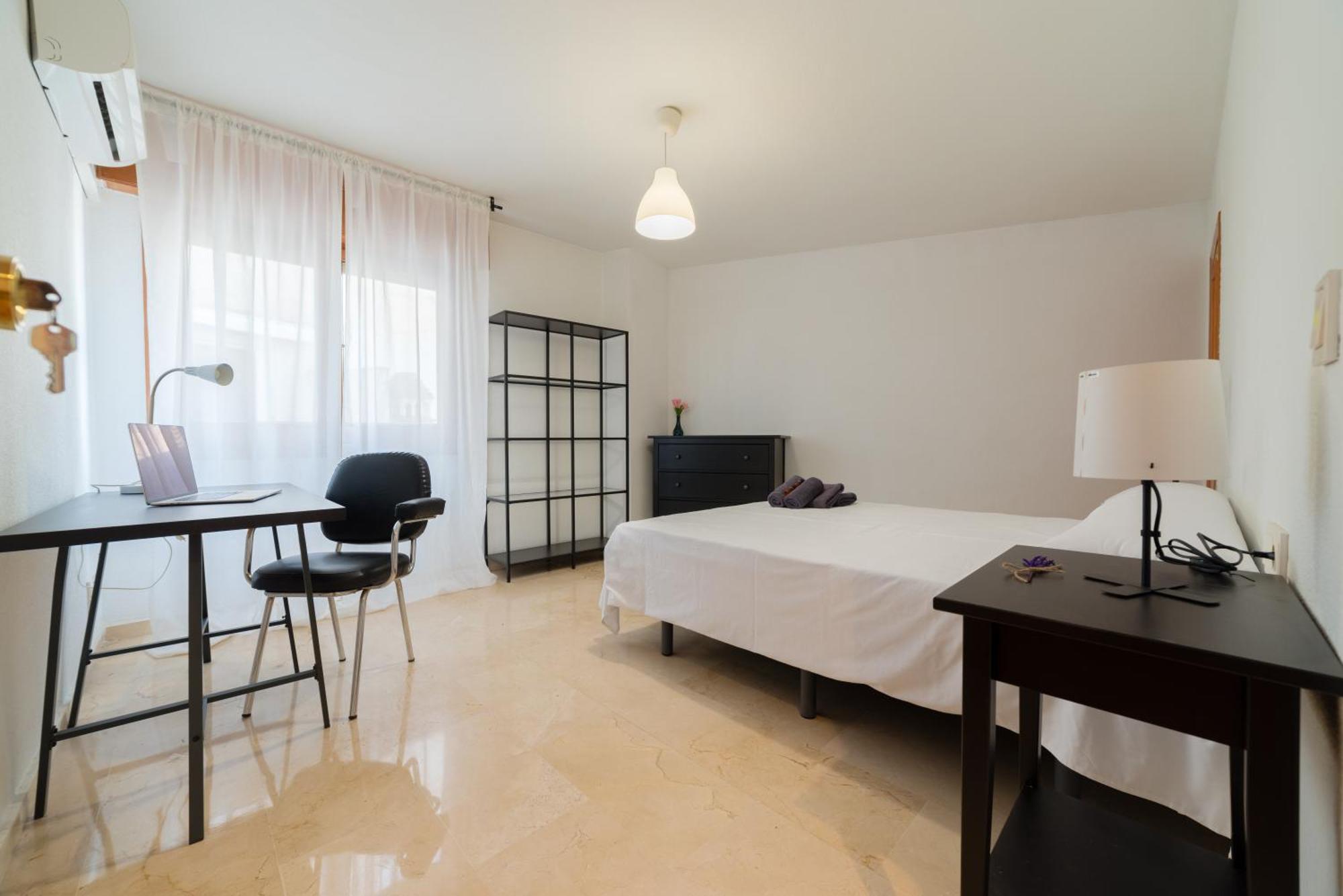 Trendyrooms Granada, Centro A 10 Minutos Andando ภายนอก รูปภาพ
