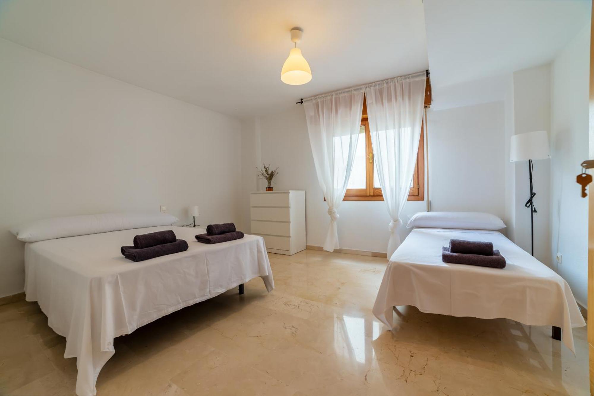 Trendyrooms Granada, Centro A 10 Minutos Andando ภายนอก รูปภาพ