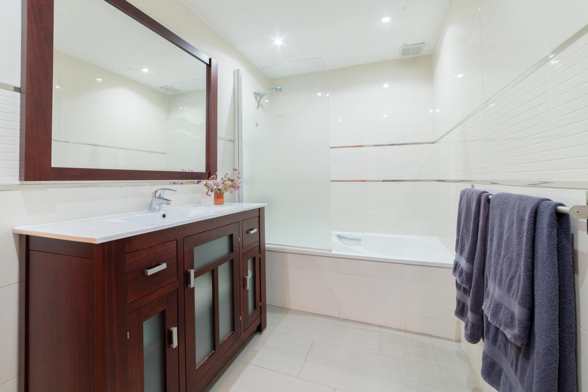 Trendyrooms Granada, Centro A 10 Minutos Andando ภายนอก รูปภาพ